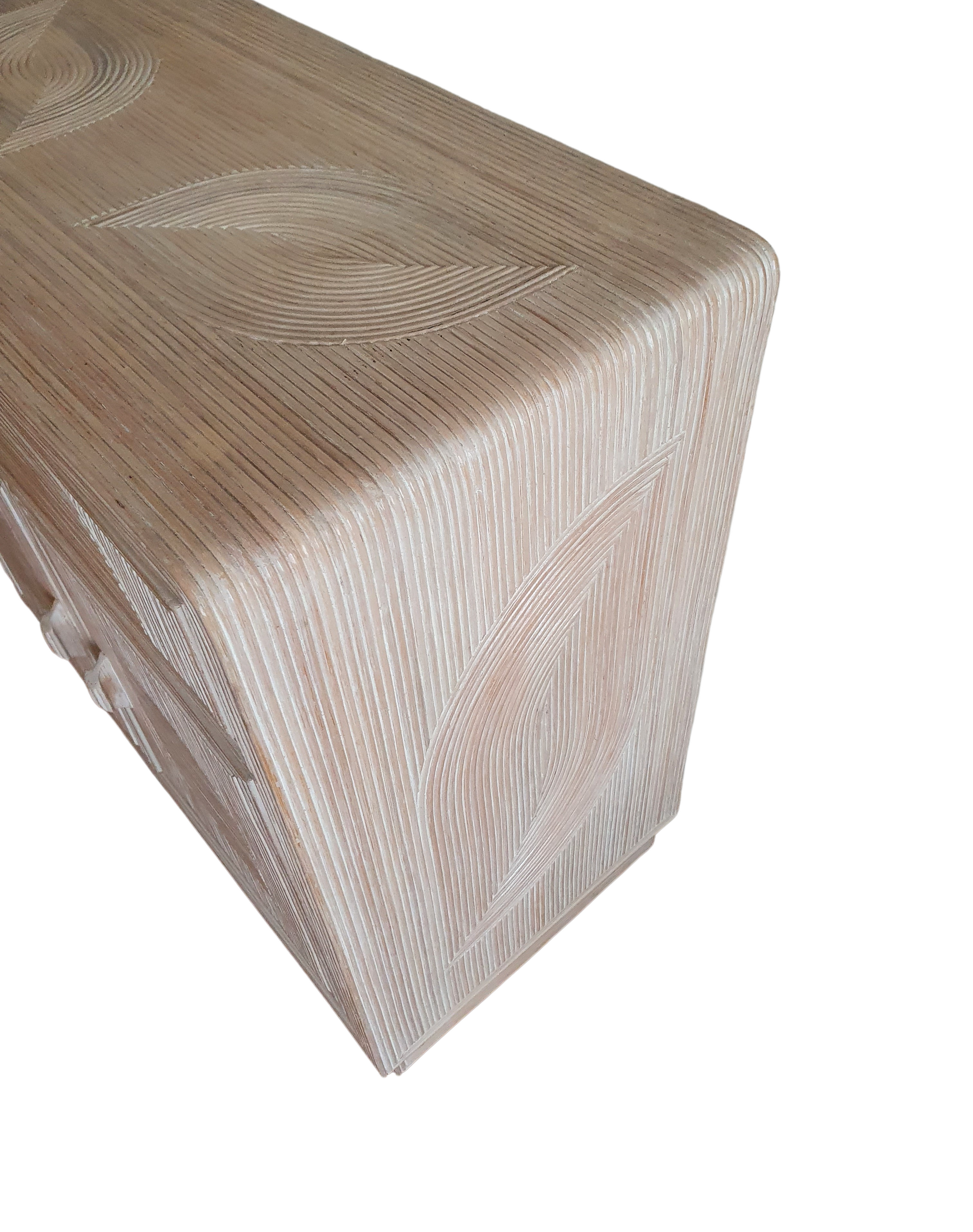 Split reed side board/cabinet 80 x 80 x 40 cm