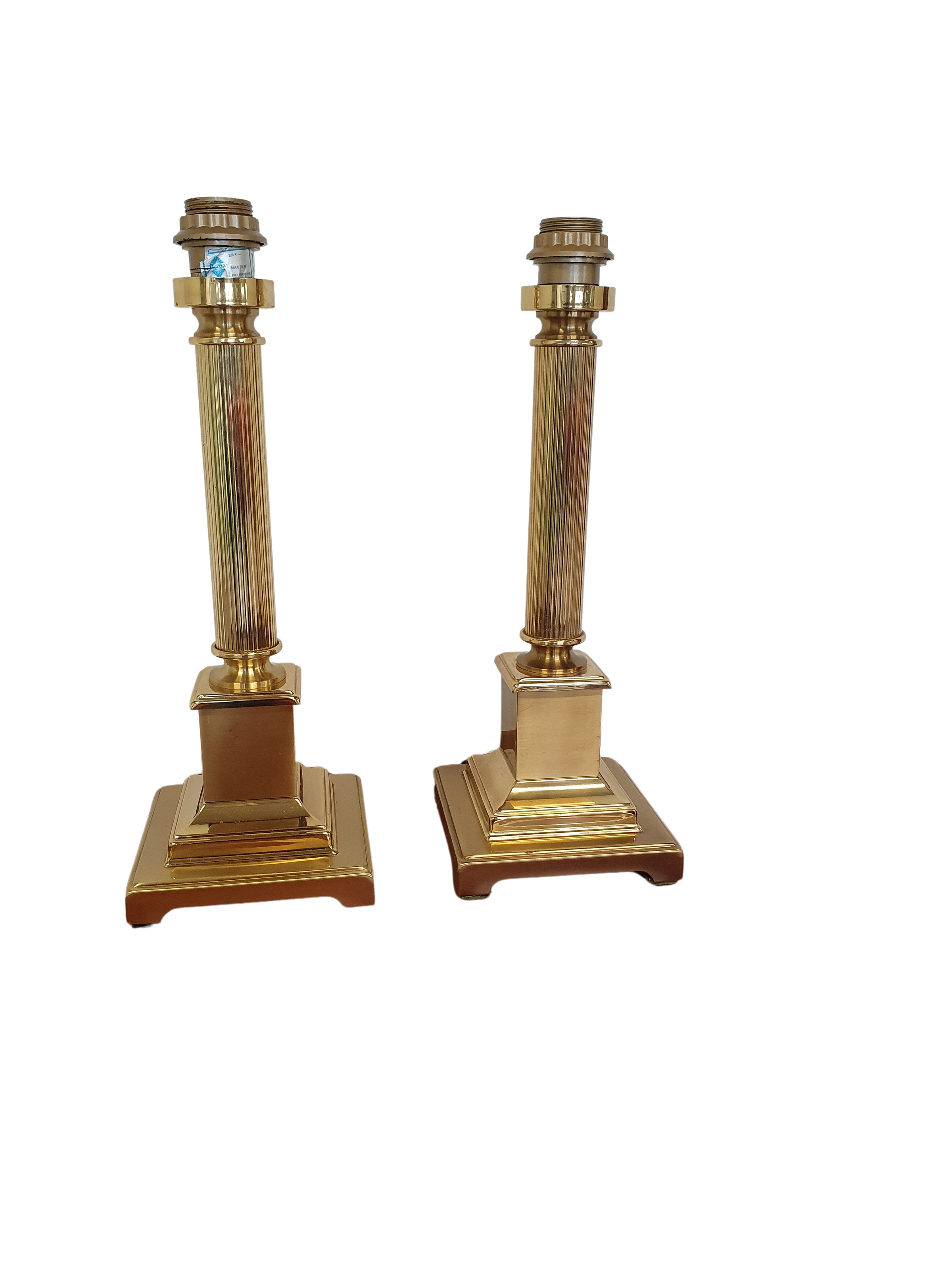 Set yellow brass Herda table lamps. 15 x 15 x 45 cm